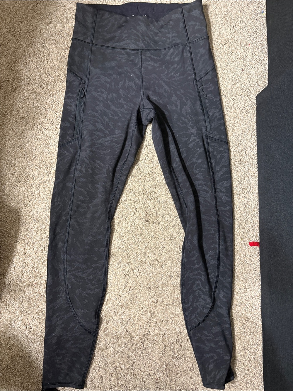 Athleta Rainier Printed Tight Size Small